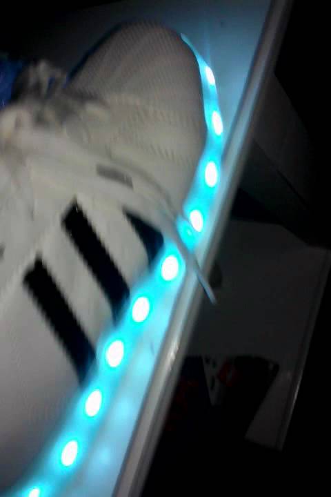 adidas chaussure a led